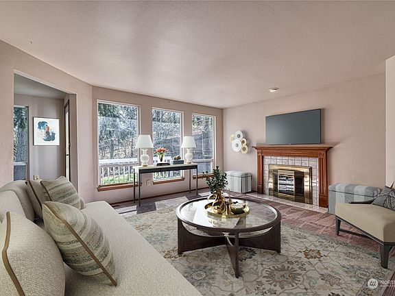 4th image of 27804 25th Drive S