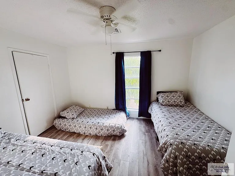 714-3 Continental Dr — Photo 5
