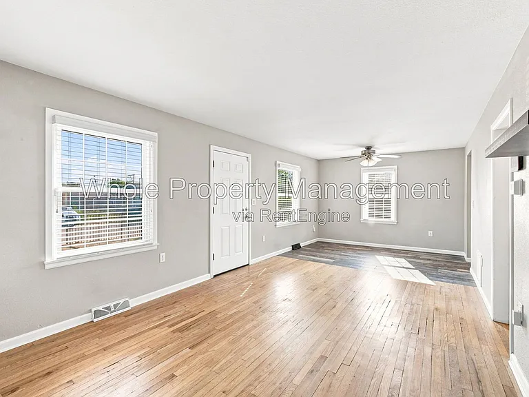 1770 W Beekman Pl — Photo 3