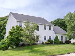 97 Island Grn, Glastonbury, CT 06033