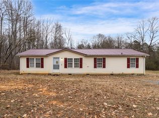 1723 Old Hollow Rd, Walkertown, NC 27051