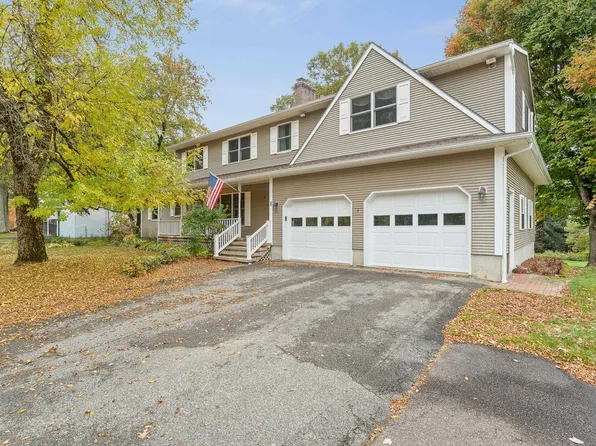 8 Margaret Street, Essex, VT 05452