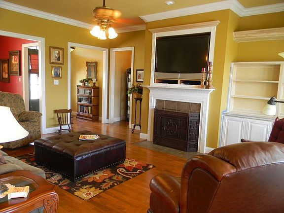 2nd image of 13822 Shady Hollow Dr