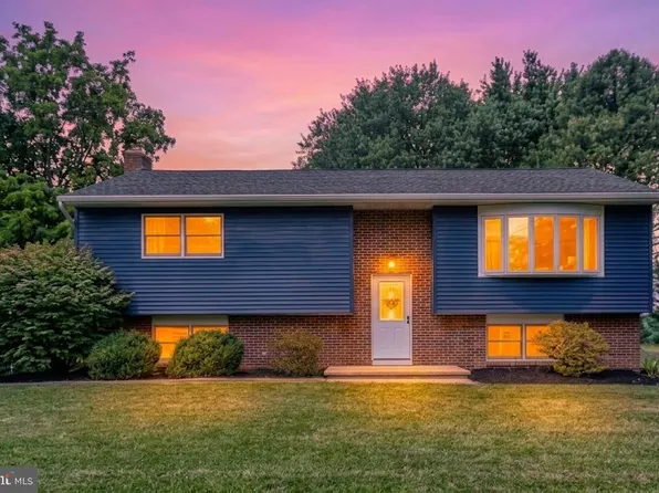 205 Reist Rd, Lebanon, PA 17042