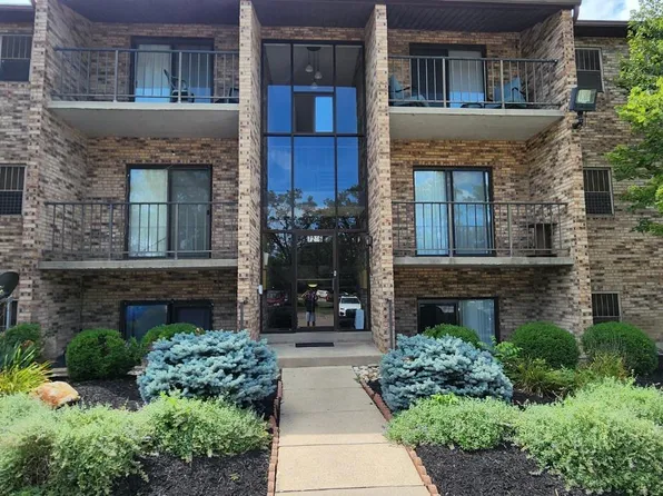 7216 Creekview Dr APT 8, Cincinnati, OH 45247