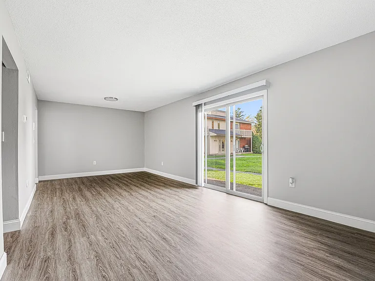 The Residences at Buttonwood — Photo 17