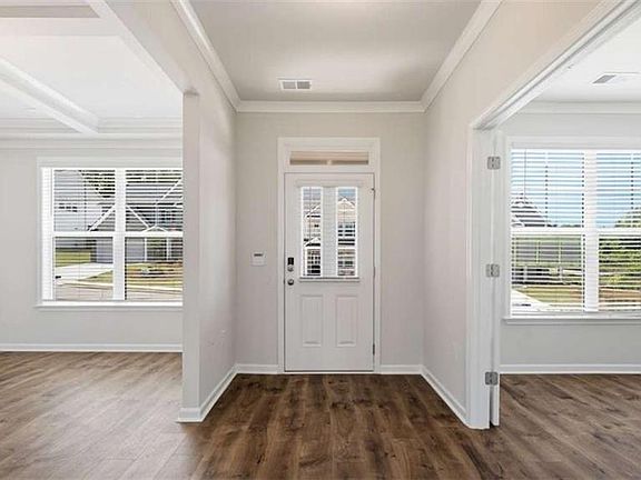3rd image of 498 Beachview Rd