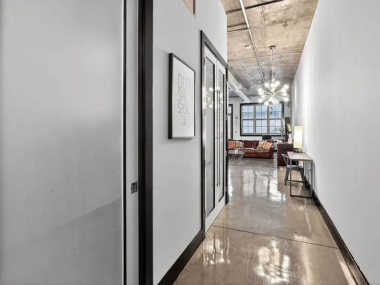 435 N Andrews Ave #206 — Photo 13