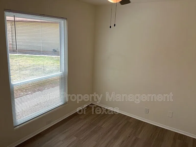 417-418 Parkhill Cv #418 — Photo 9