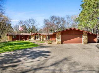 1206 Pinecrest Ln, New Richmond, WI 54017