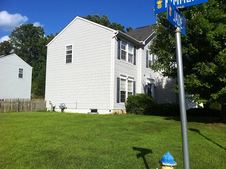 10 Jade Dr — Photo 3