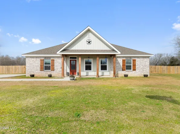 3258 Stonecypher Rd, Lucedale, MS 39452