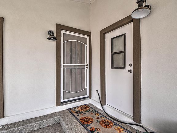 3rd image of 1808 E Augusta Ave