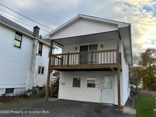 323 Mooney St, Olyphant, PA 18447
