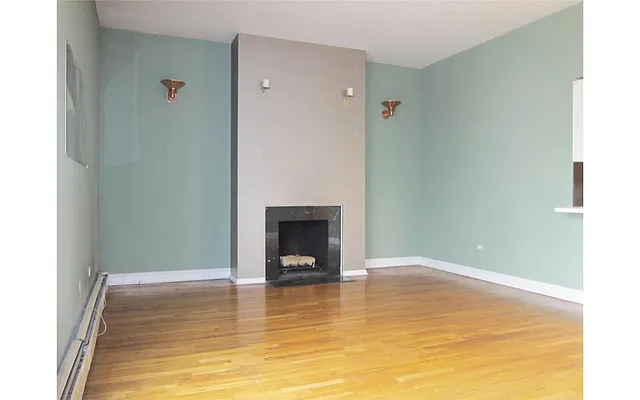 Sold by Douglas Elliman | media 10