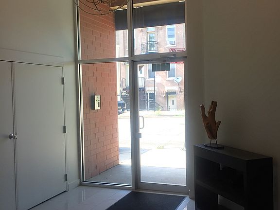 3rd image of 1656 N Bosworth Ave APT 3S