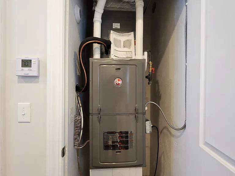 51 Willow St #2 — Photo 12
