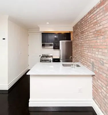 Rented by Avenues Real Estate | media 13