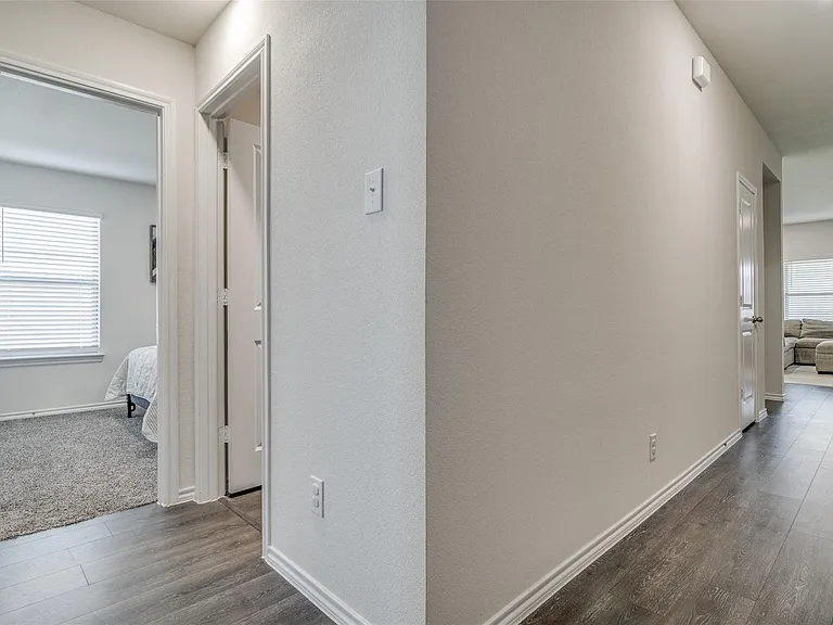 2117 Croton Ave — Photo 16