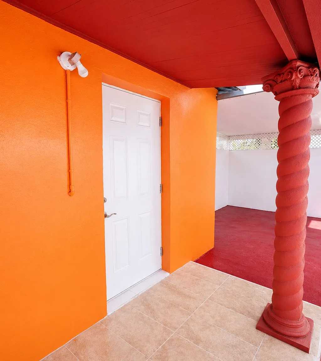 Studio, $1,500 — Photo 1