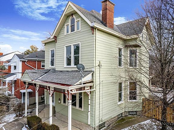 5th image of 548 Rosemont Ave