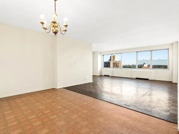 111-20 73rd Avenue image 3 of 22