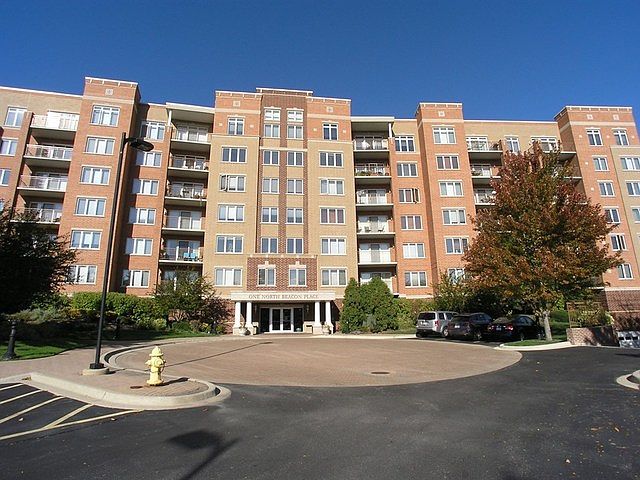 1st image of 1 N Beacon Pl APT 512