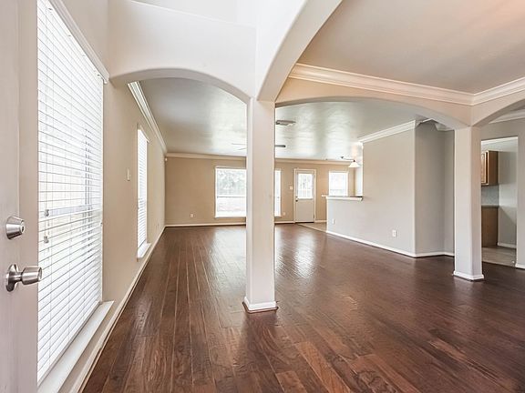 3rd image of 6838 Brushmeade Ln