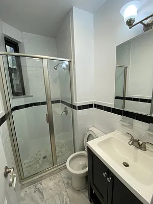 Rented by Besen Partners, LLC | media 18