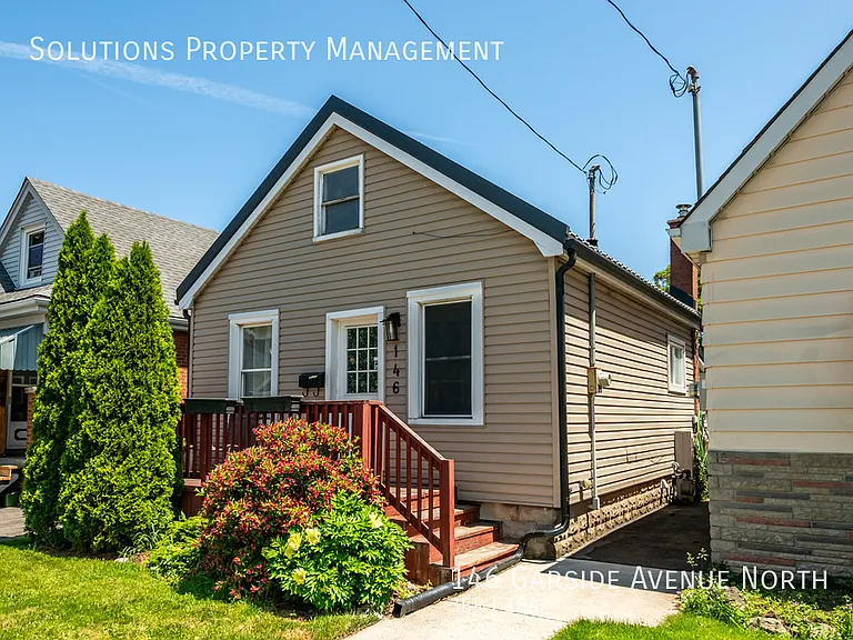 146 Garside Ave N — Photo 1
