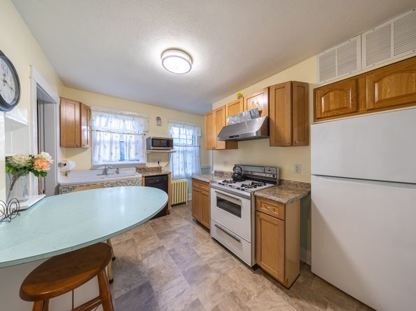 1876 Washington St #1