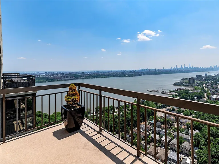200 Old Palisade Rd #Penthouse 4/5 — Photo 34
