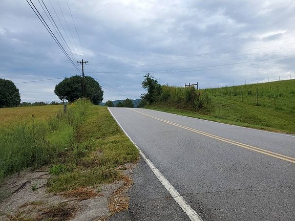 4th image of 4679 Rocky Point Rd