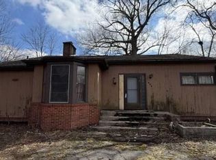 606 Wakefield Village Blvd, Kendallville, IN 46755