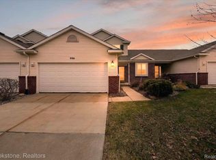 986 Spirea #44, Howell, MI 48843