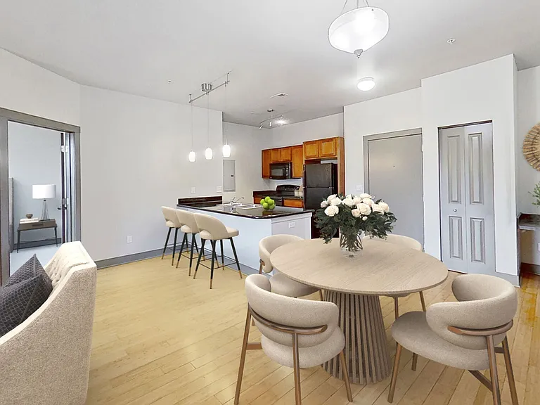 Stadium District Apartments — Photo 7