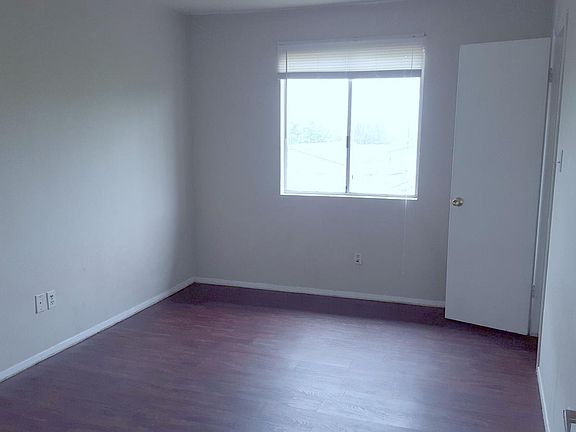 4th image of 8404 Riverstone Dr APT C