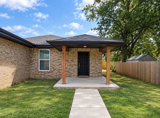 810 W Illinois Ave, Chickasha, OK 73018