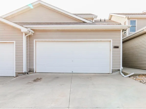604 Lakeside Dr #51, Lincoln, NE 68528