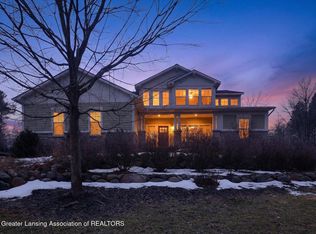 6103 Southridge Rd, East Lansing, MI 48823
