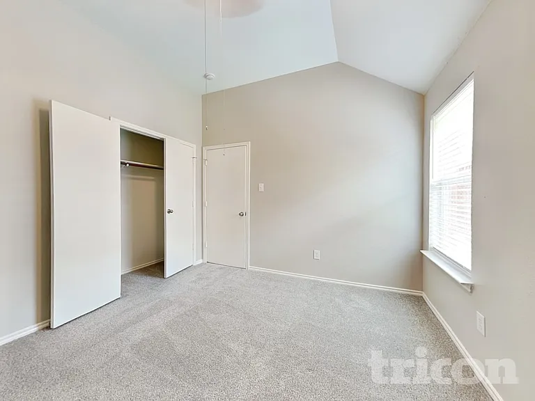 132 Tall Meadow St — Photo 14
