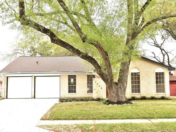 12106 Dorrance Ln, Meadows Place, TX 77477