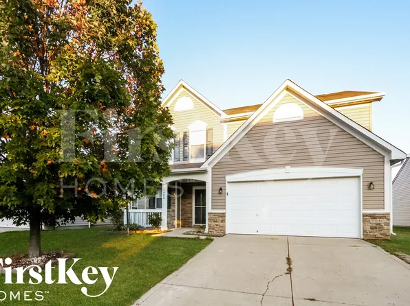 1403 Round Lake Rd, Greenwood, IN 46143