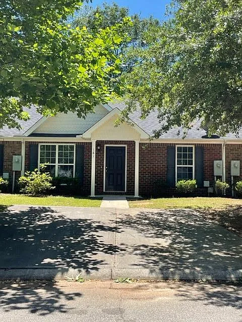 2 bed, 2.0 bath, 1455 sqft, $1,400 — Photo 1