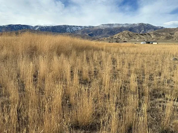 109 Crossfire Tr, Clark, WY 82435