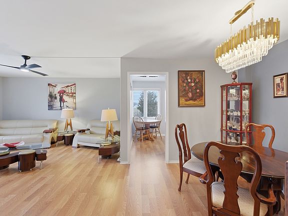 4th image of 2046 Saint Johns Ave APT 3E