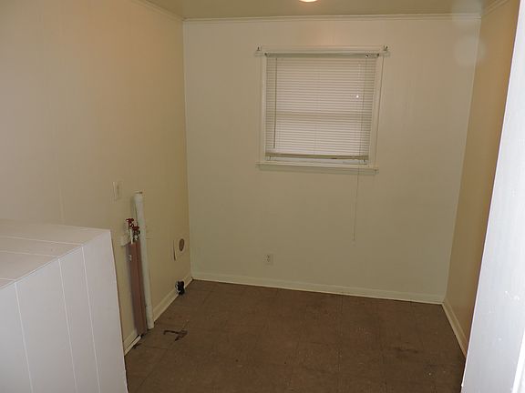 5th image of 9451 Hickory St #B