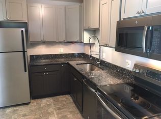 31993 W 12 Mile Rd UNIT 111, Farmington Hills, MI 48334