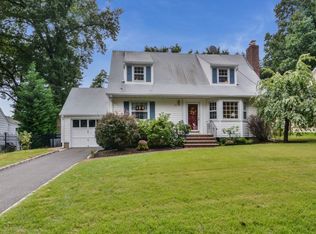 58 Kenmore Pl, Glen Rock, NJ 07452