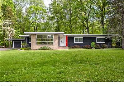 2nd image of 834 Dentree Dr